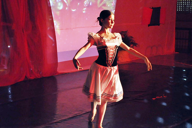 Espetáculo de Dança Saviniano - Raios de Luz